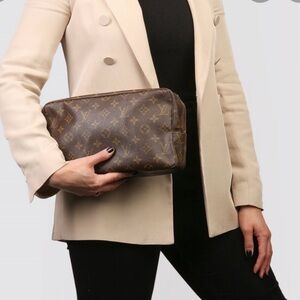 Louis Vuitton Monogram Trousse Toilette+or Clutch+Classic French Vintage